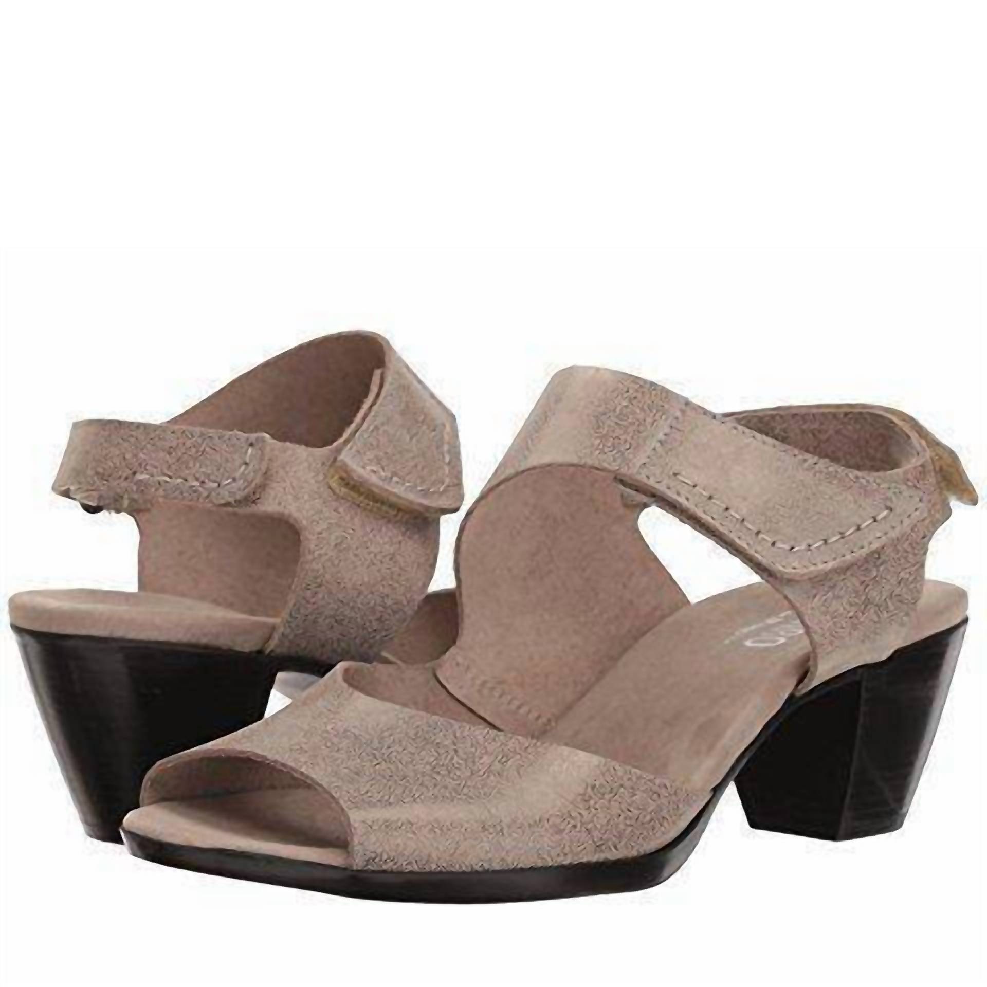 New Munro Women's Fabiana Metallic Nubuck Sandal In Silver